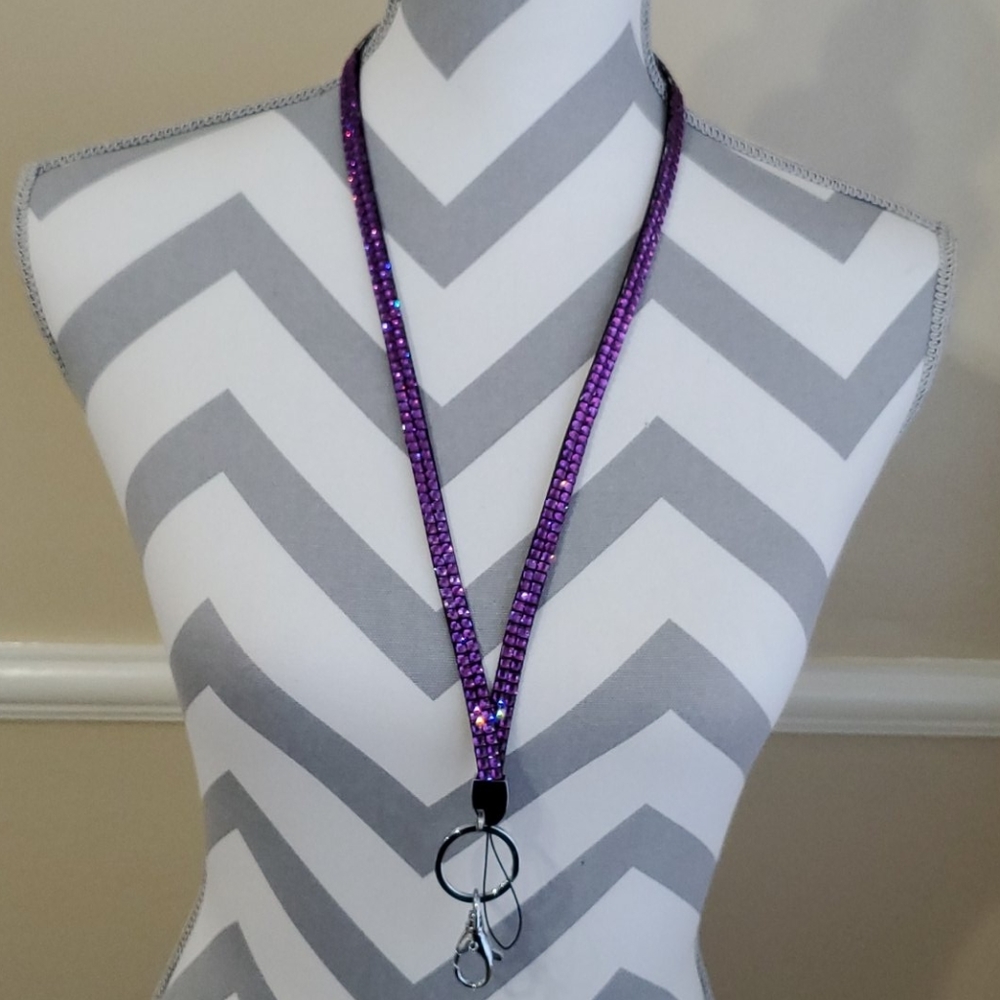 Mannequinn with Lanyard